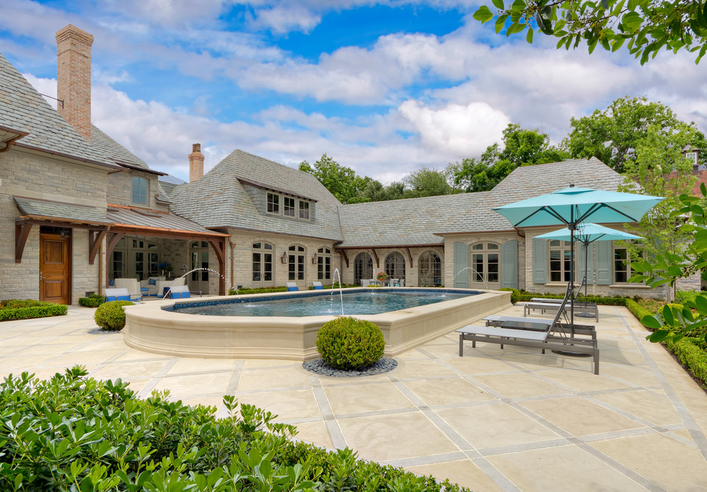 Hardscaping for Traditional Pool with Pool Tile