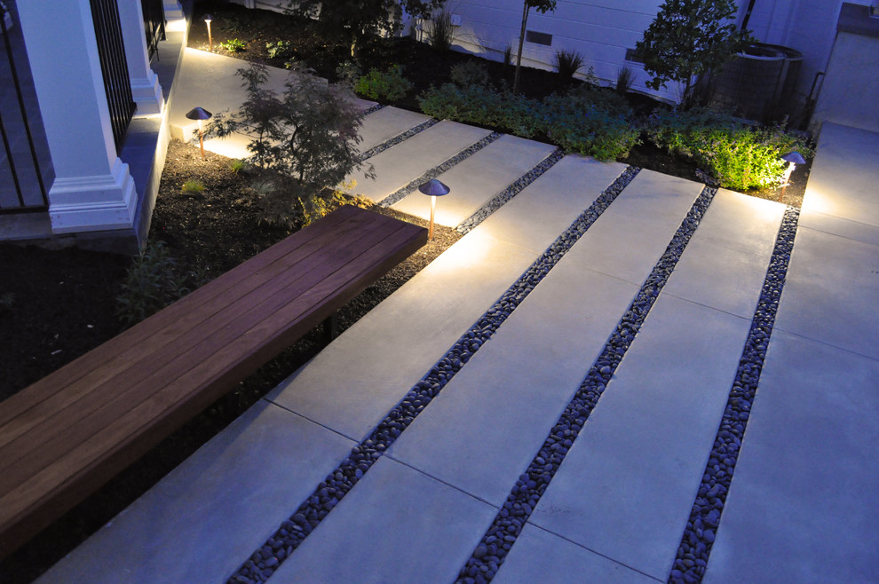 Huper Optik for Contemporary Landscape with Pebbles