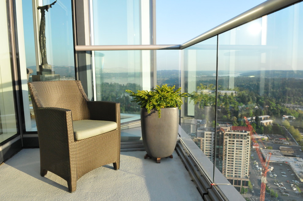 Masins Furniture for Contemporary Patio with Gorgeous Views Form This 41st Floor Pent