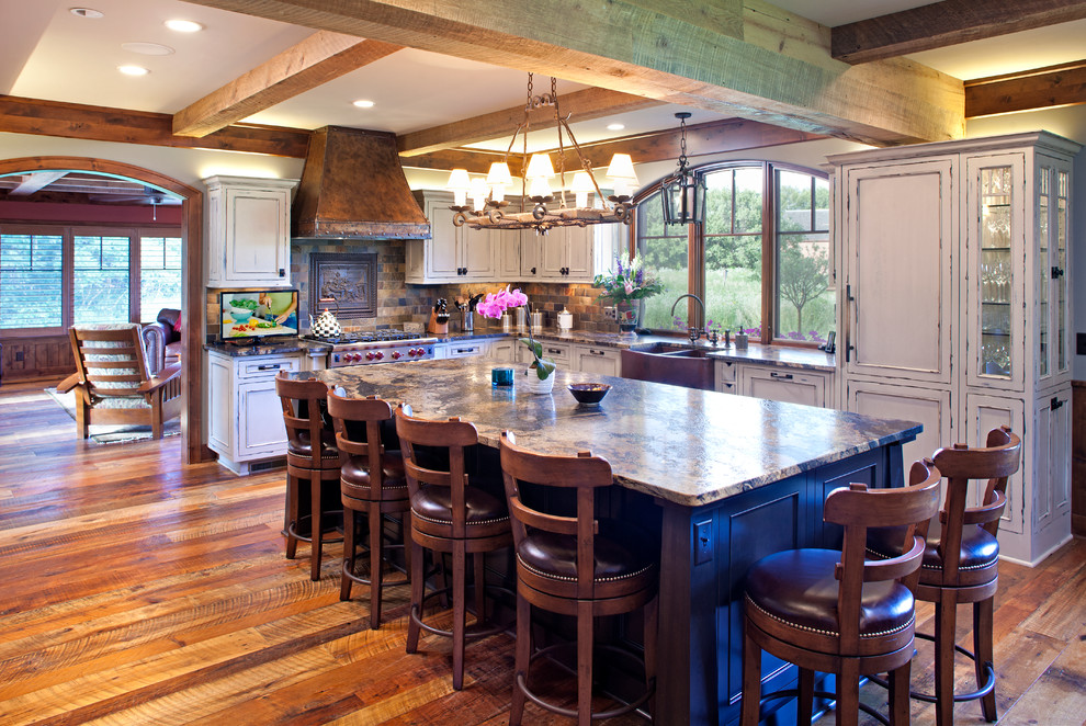 Muska Lighting for Farmhouse Kitchen with Chandelier