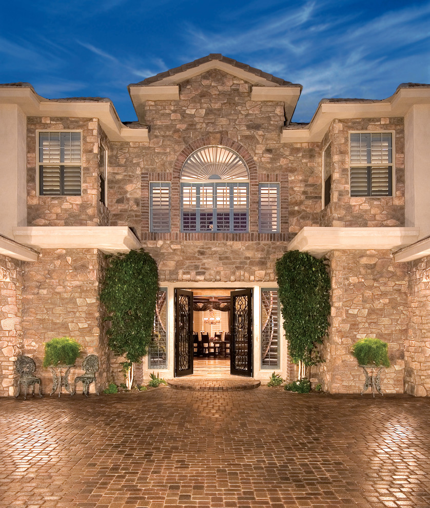 Quality Stone Veneer for Mediterranean Exterior with Simulated Stone