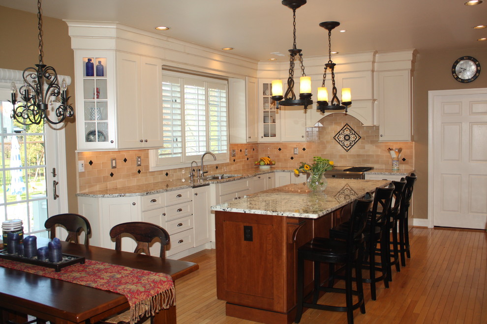 Yorktowne Cabinets for Traditional Kitchen with Kitchen Islands