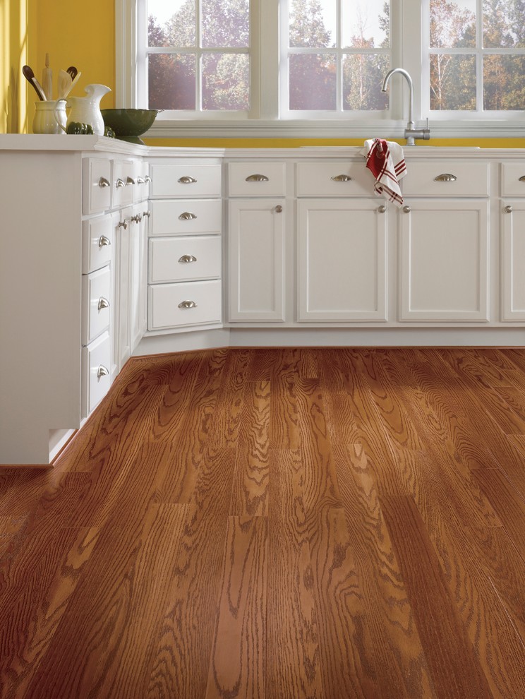 36 Round Pedestal Table Spaces Traditional with Flooring Kitchen Kitchen Flooring