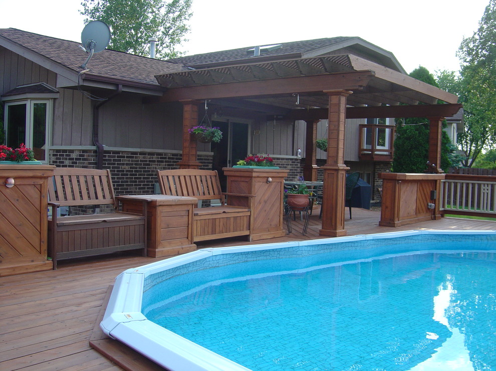 Above Ground Pools with Decks Spaces Traditional with None 