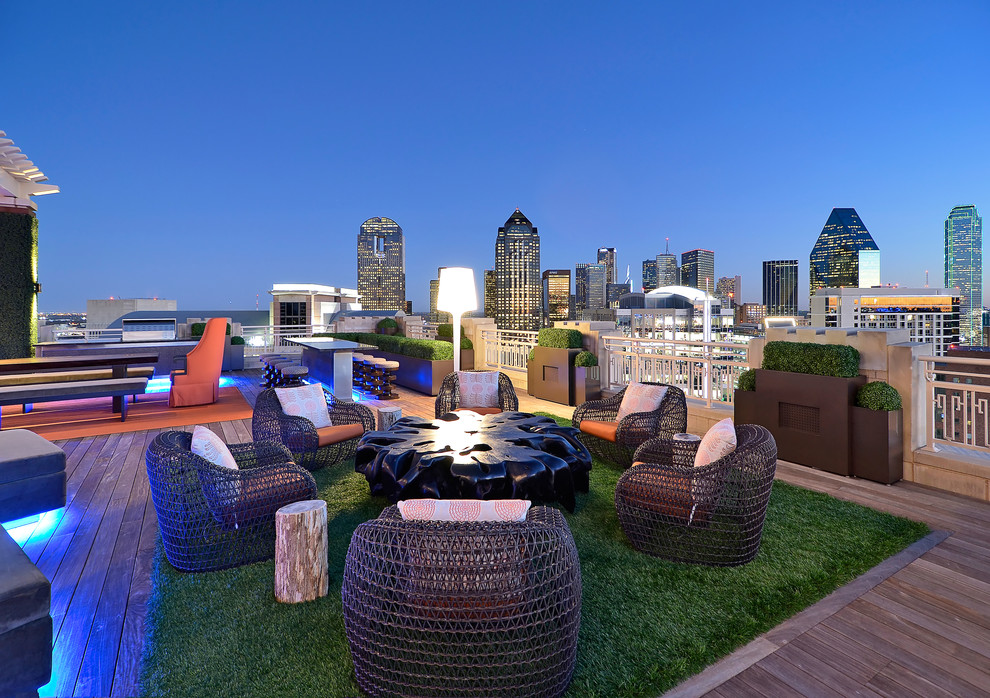 Artificial Grass Cost Deck Modern with Accent Table Ambient Lighting