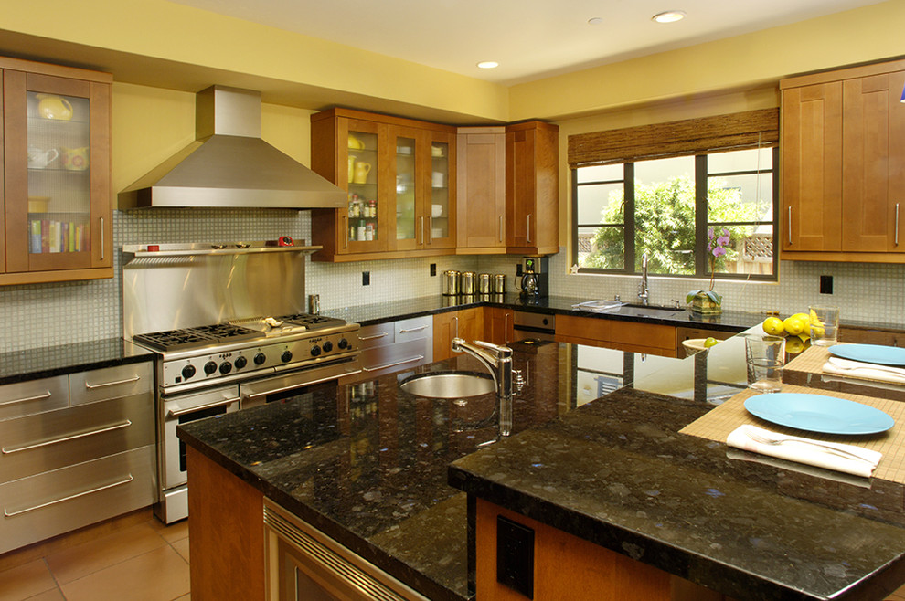 Backsplash for Black Granite Kitchen Traditional with Blind Breakfast Bar Framed