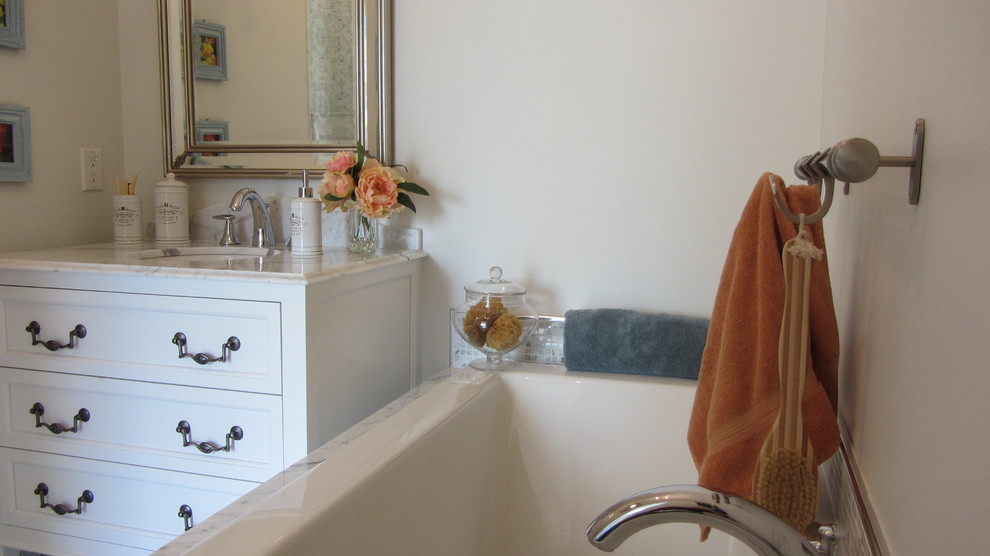 Bathtubs for Small Bathrooms Bathroom Traditional with Bathtub for Small Bathroom