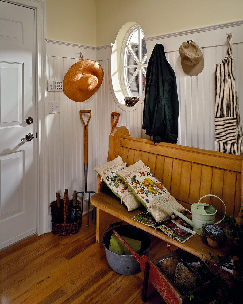 Beadboard Bathroom Vanity Entry Traditional with Baseboard Beadboard Circular Window