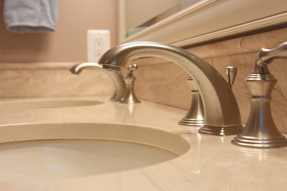 Brushed Chrome Finish Bathroom Traditional with Brushed Nickel Faucet 