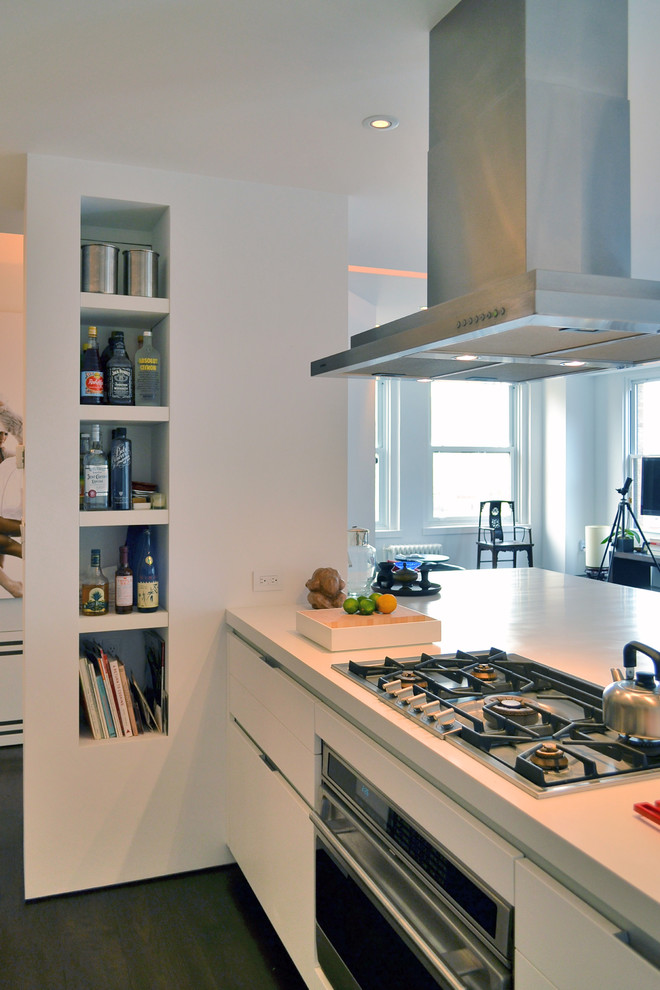Built in Stove Top Kitchen Contemporary with Breakfast Bar Built in Bookshelf