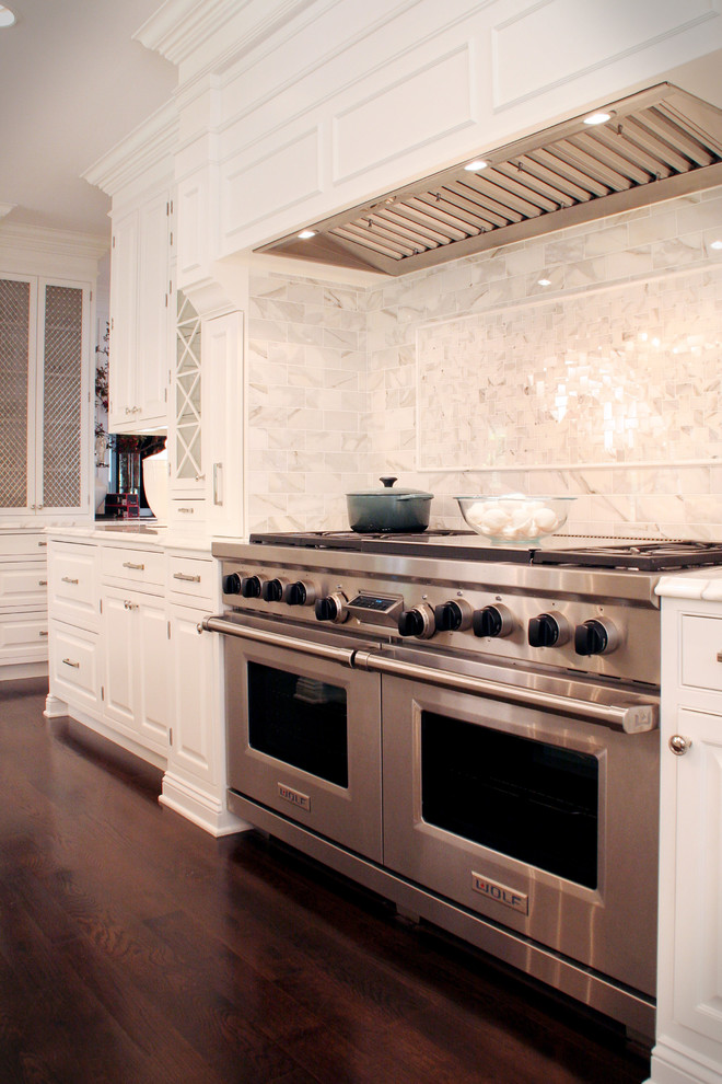 Calacatta Gold Marble Kitchen Traditional with None 2