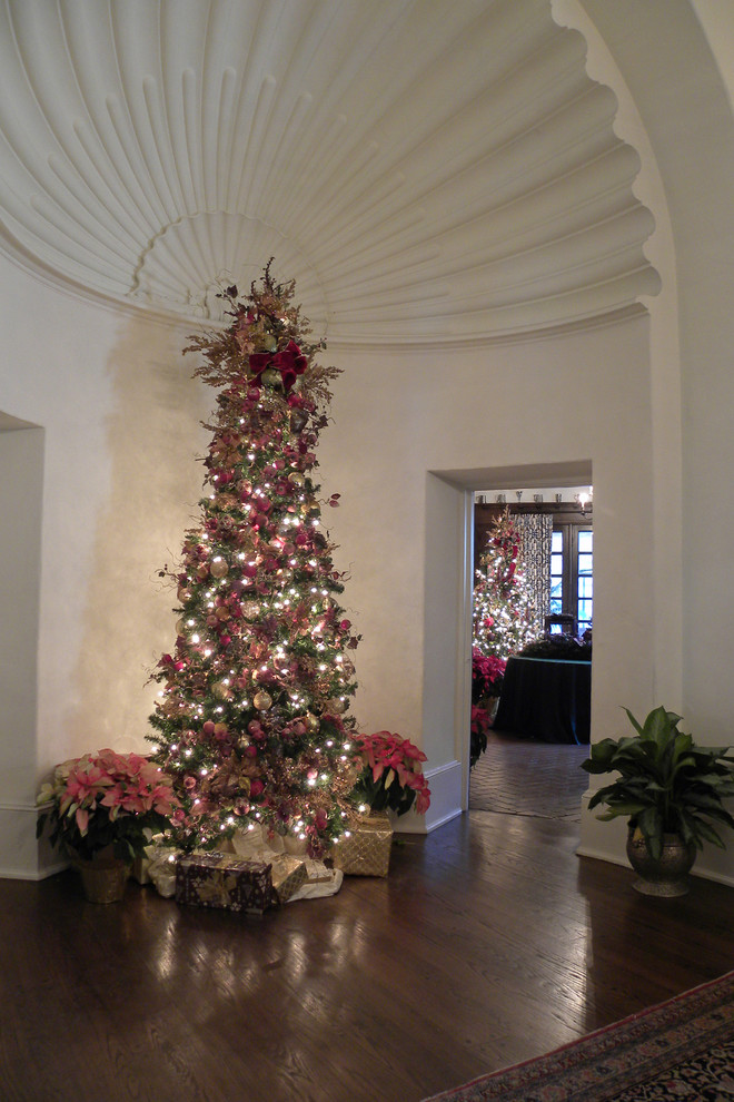 Centerpieces for Dining Room Tables Entry Traditional with Christmas Dallas Degolyer Estate