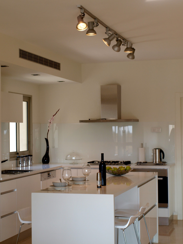 Clear Glass Backsplash Kitchen Modern with Danish Kitchen Island Modern