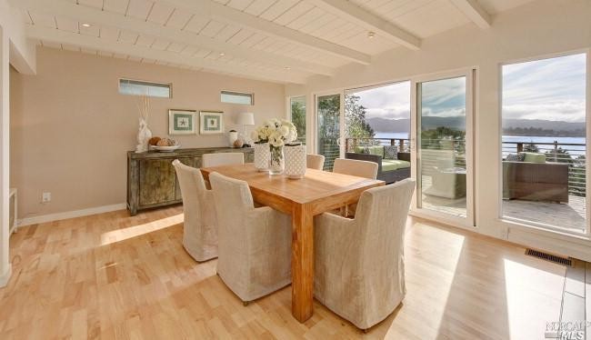 Coastal Chic Decor Spaces Beach with Flax Linen Dining Madera