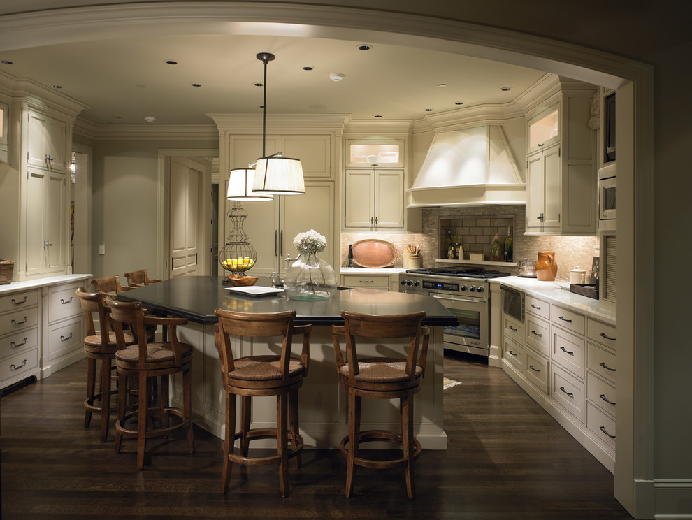 Corner Range Hood Kitchen Traditional with None 2