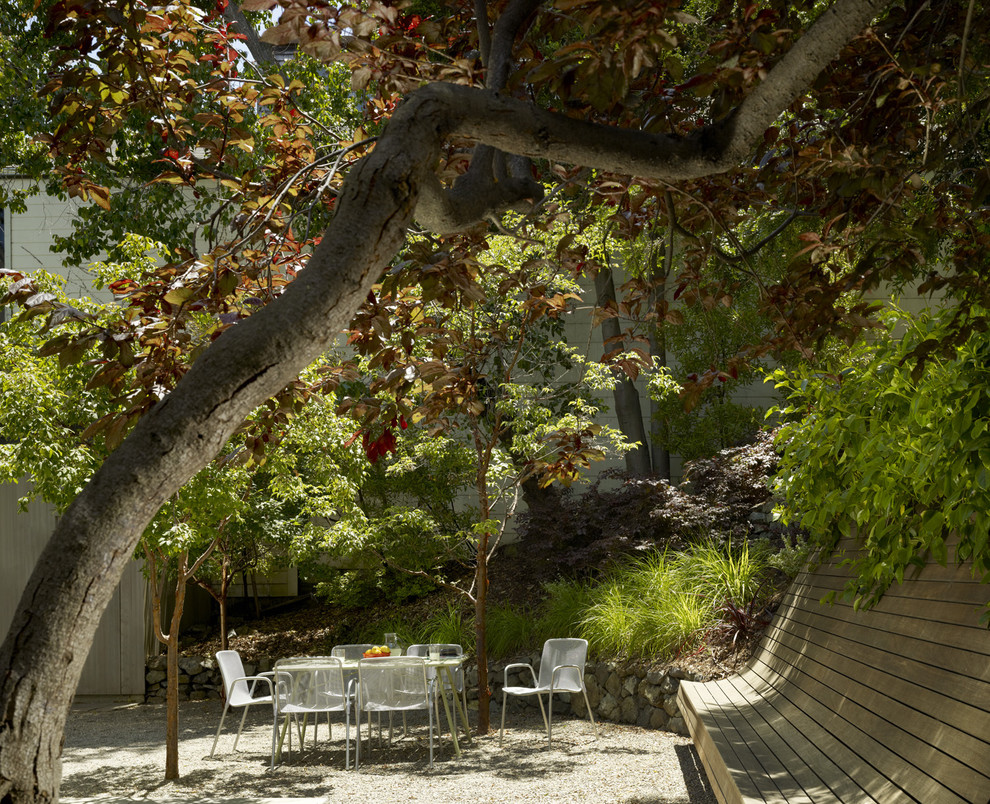 Curved Bench Seating Landscape Transitional with Built in Bench Gravel