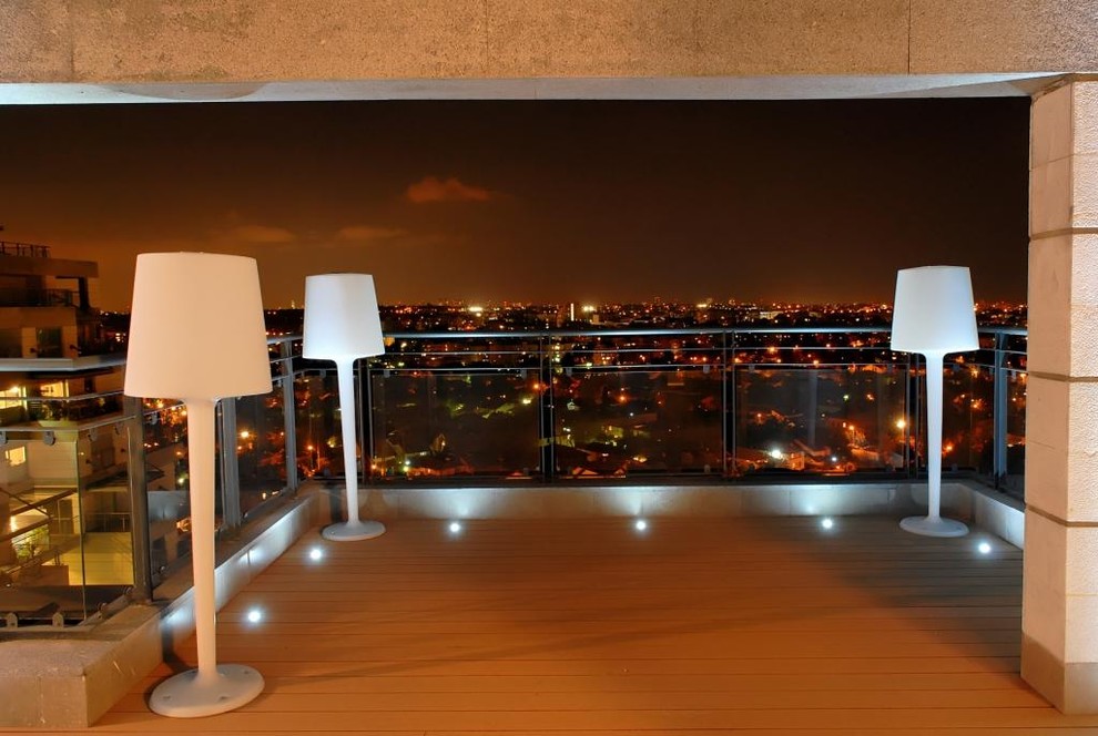 Deck Railing Design Deck Contemporary with Balcony Deck Floor Lamp