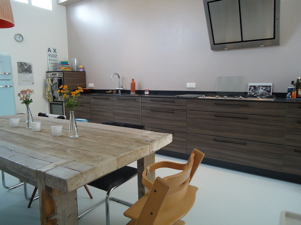 Distressed Dining Table Kitchen Contemporary with Eat in Kitchen Floral1