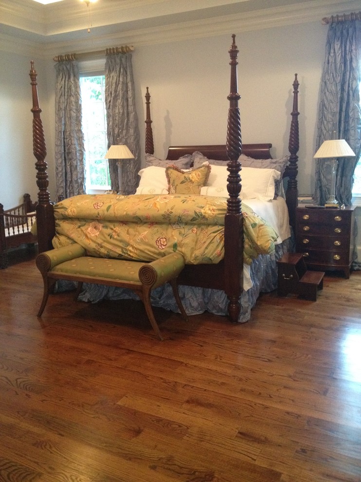 Early American Furniture Bedroom Traditional with Bedroom Bench Hardwood Linens