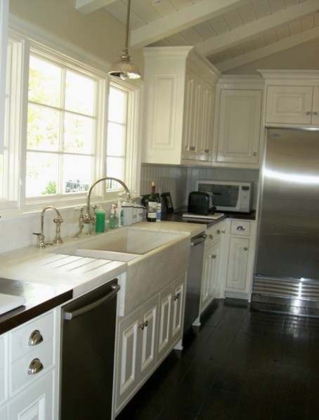 Farmhouse Sink with Drainboard Kitchen Traditional with None 