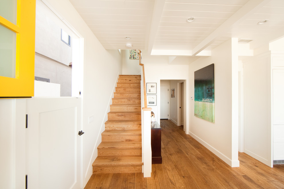 French Oak Floors Entry Beach with Baseboard Bright Contemporary Art