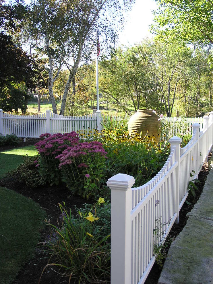 Front Yard Fencing Landscape Traditional with Cottage Garden Flagpole Garden