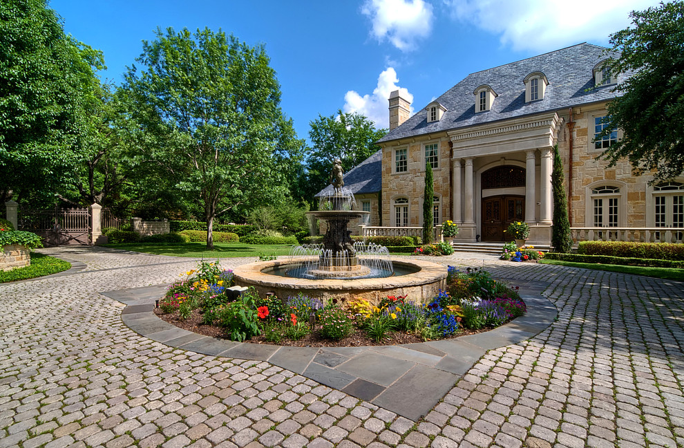 Front Yard Fountains Landscape Traditional with Aquatic Bark Mulch Circular