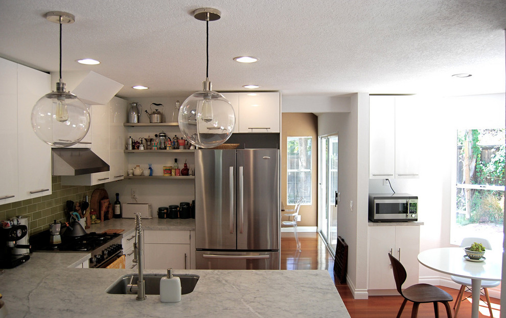 Globe Pendant Light Kitchen Modern with Backsplash Carrera Marble Counter