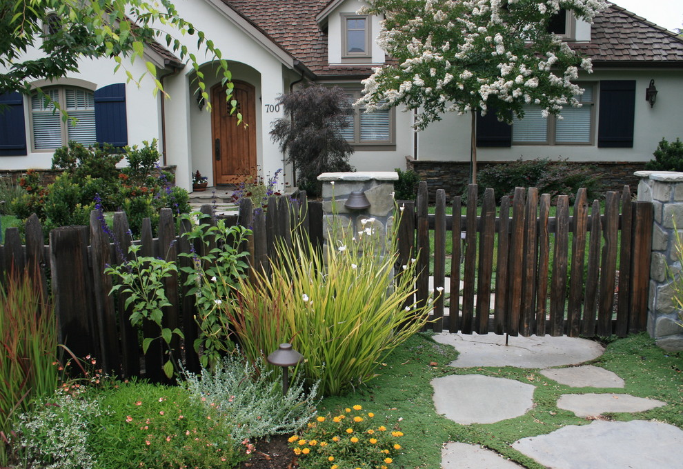 Grape Stake Fencing Landscape Traditional with Agonis Jervis Afterdark Cottage
