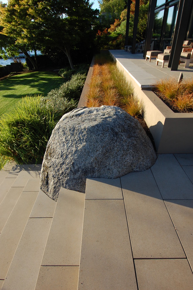 Hardscape Design Ideas Patio Modern with Boulder Boulders Chaise Lounge
