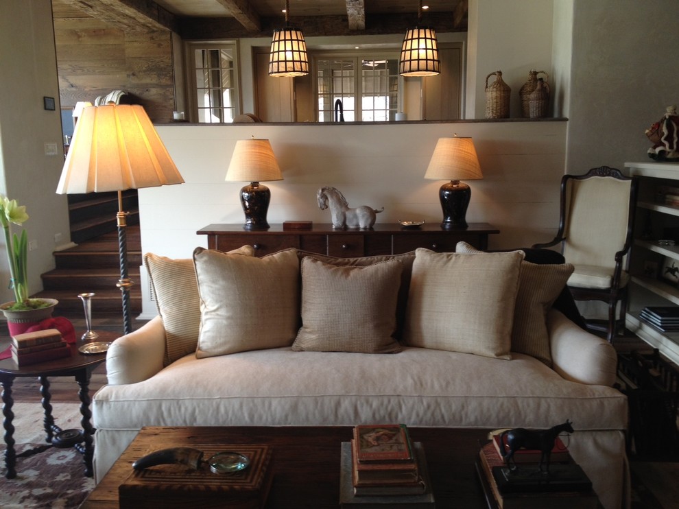 High Quality Sofas Living Room Traditional with Antiques Decorative Pillows English
