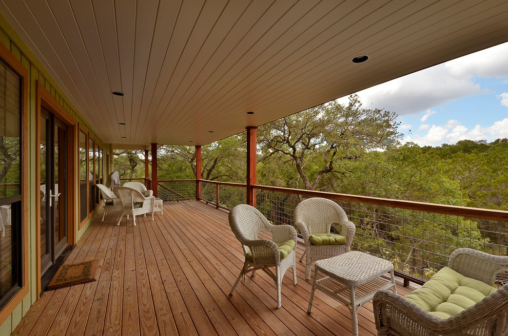 Hog Wire Deck Railing Porch Traditional with Beige Roof Overhang Cedar