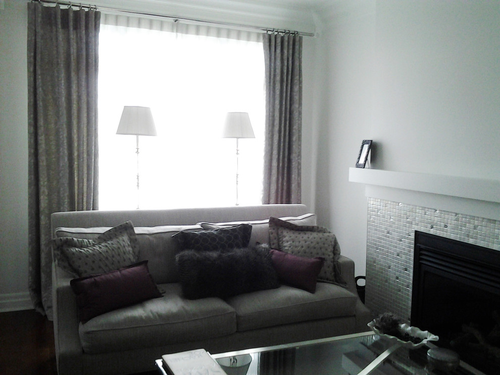 House Decorating Styles Living Room Transitional with Black and White Accessories