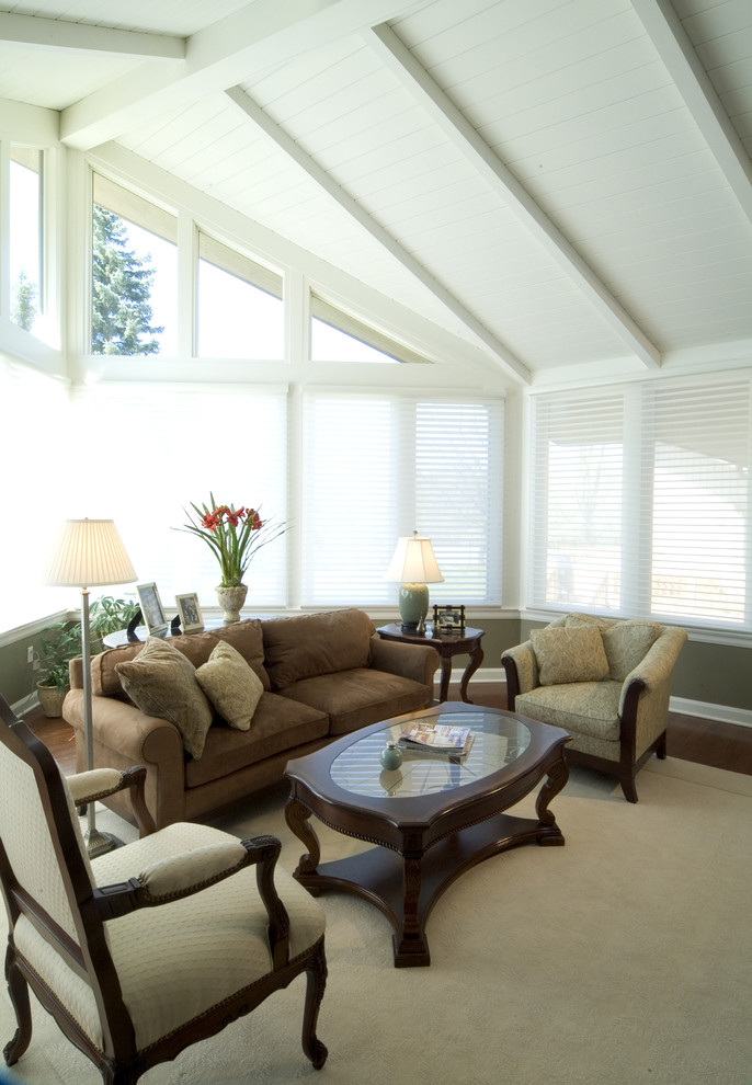 Hunter Douglas Silhouette Family Room Traditional with Baseboards Clerestory Coffe Table1