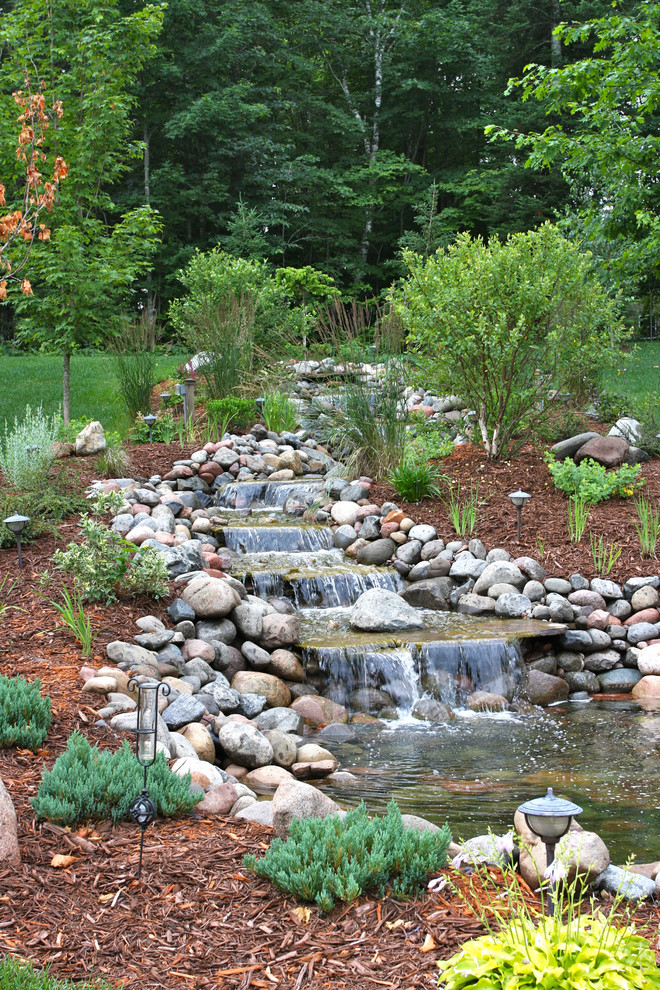 Indoor Waterfall Kit Landscape Traditional with Aquatic Bark Mulch Grass