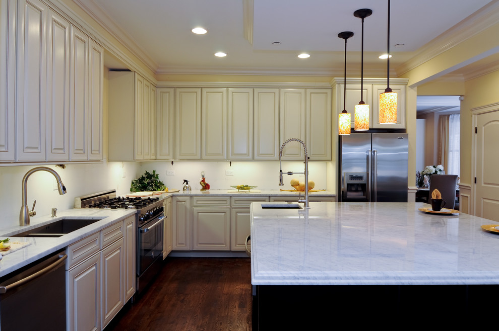 Instant Pendant Light Kitchen Traditional with Dark Wood Floor Faucet