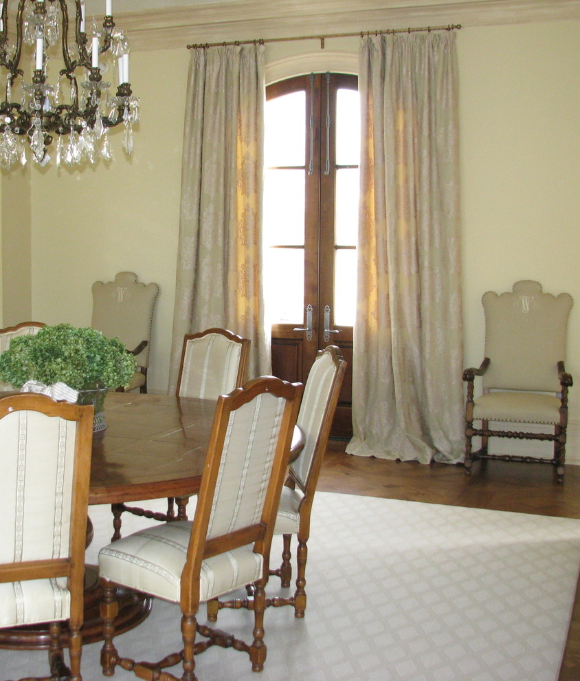Interior Design Memphis Dining Room Traditional with Custom Draperies Jennifer Estes
