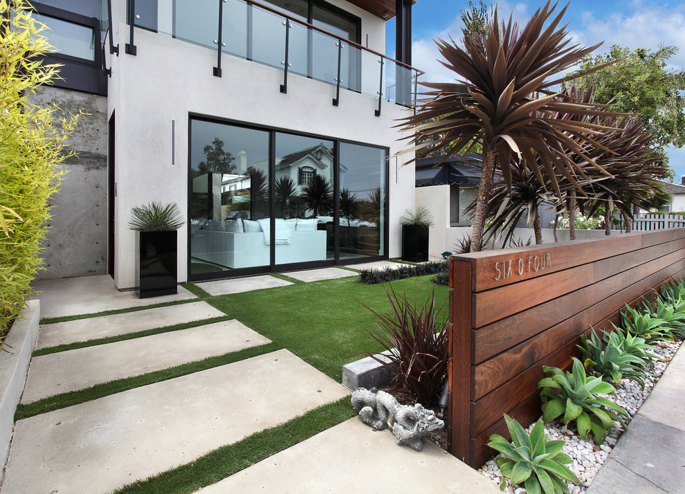 Ipe Wood Fence Landscape Contemporary with Concrete Exterior Front Front