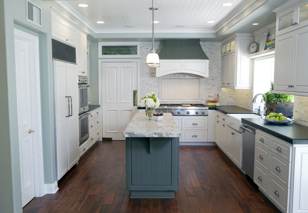 Island Range Hoods Kitchen Traditional with Black Countertop Cooktop Cup