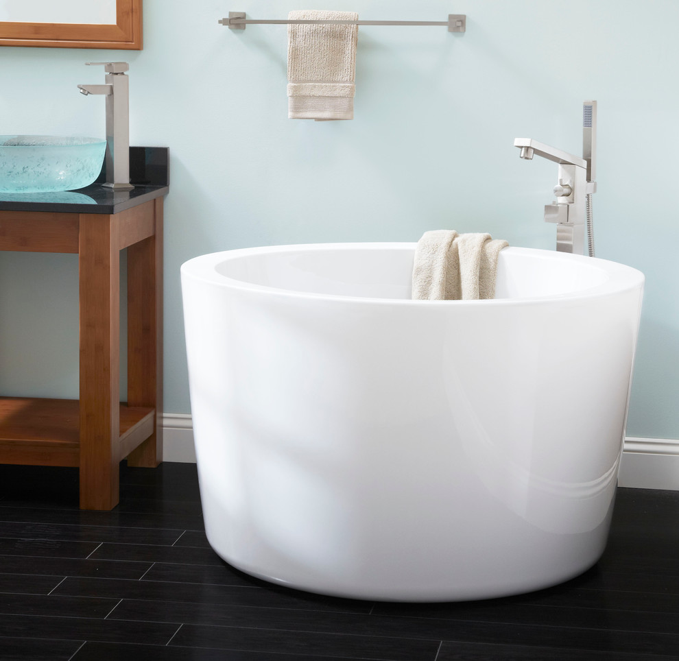 Japanese Soaking Tub Bathroom Modern with Acrylic Freestanding Tub Acrylic