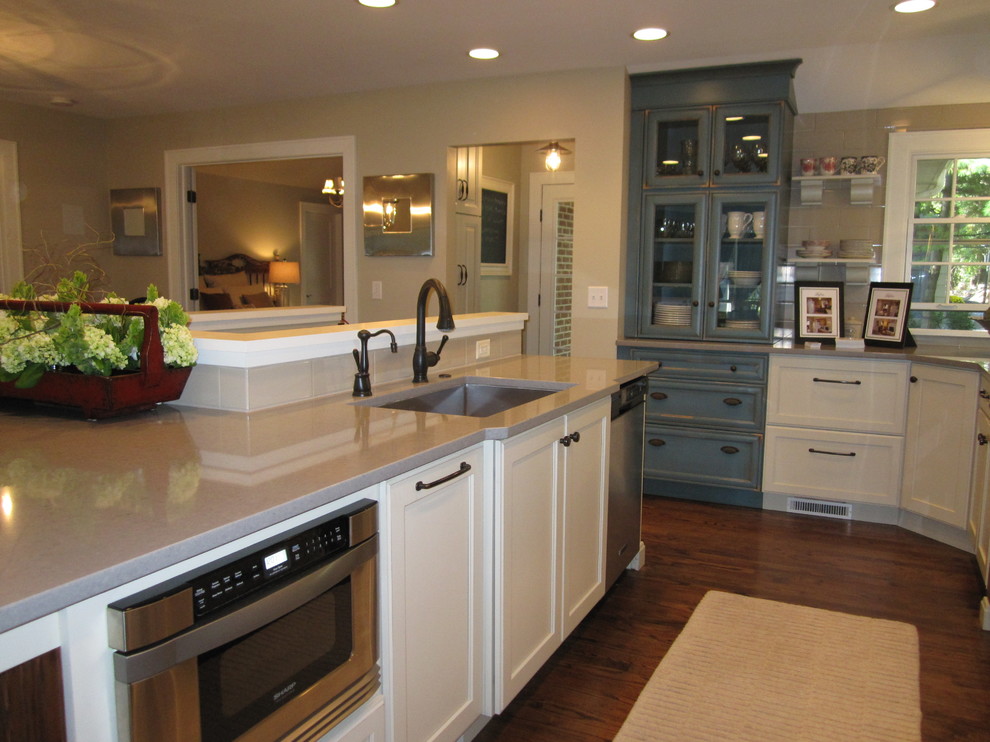 Kitchen Remodels Photos Kitchen Traditional with Blue Cabinets Cabinets Chicago2