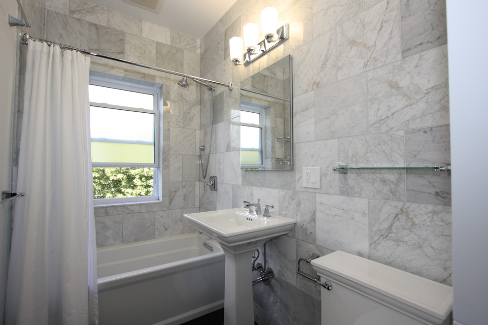 Kohler Memoirs Toilet Bathroom Eclectic with Bath Tub Frosted Glass