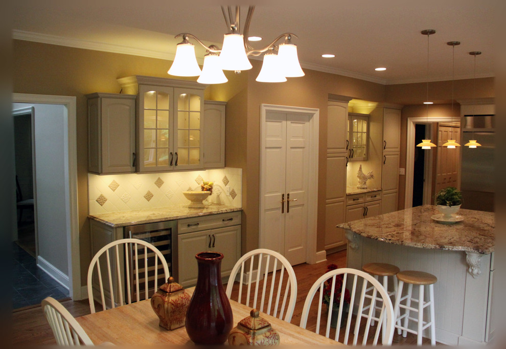 Large Kitchen Designs Kitchen Traditional with Bainbridge Brookfield Cabinet Lighting