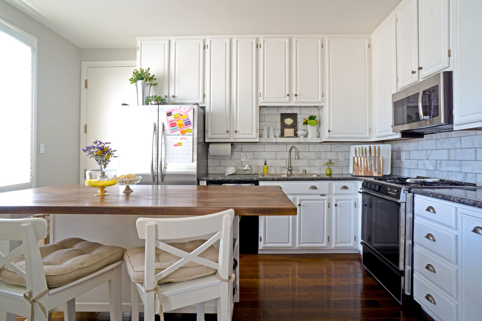 Marble Subway Tiles Kitchen Transitional with Glossy Floor Knife Set