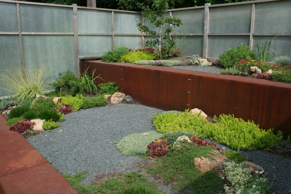 Metal Retaining Wall Landscape Industrial with Corten Gravel Groundcovers Metal