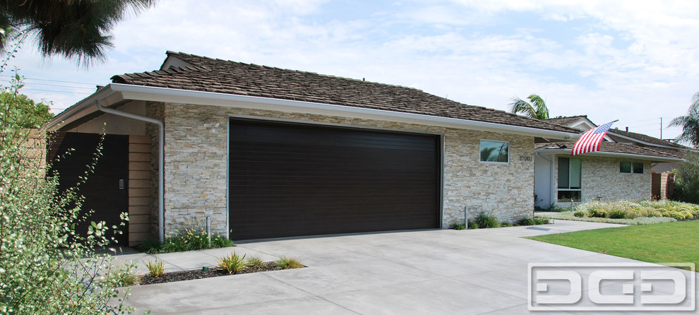 Mid Century Modern Garage Doors Garage and Shed Modern with Automatic Garage Doors Custom