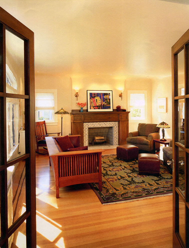 Mission Style Fabric Living Room Craftsman with Area Rug Armchair Craftsman