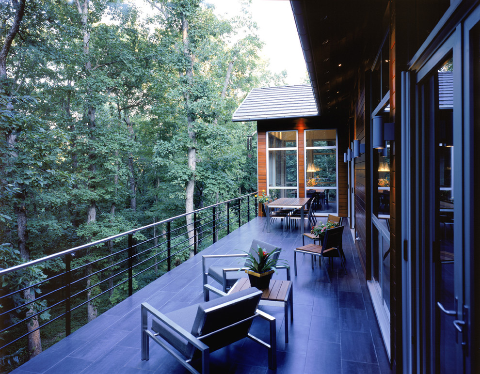 Modern Deck Railing Deck Modern with Aluminum Windows Balcony Cantilever