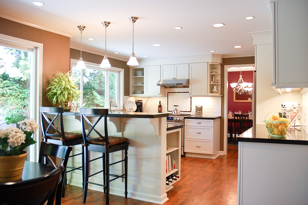 Mr Bar Stool Kitchen Traditional with Breakfast Bar Ceiling Lighting