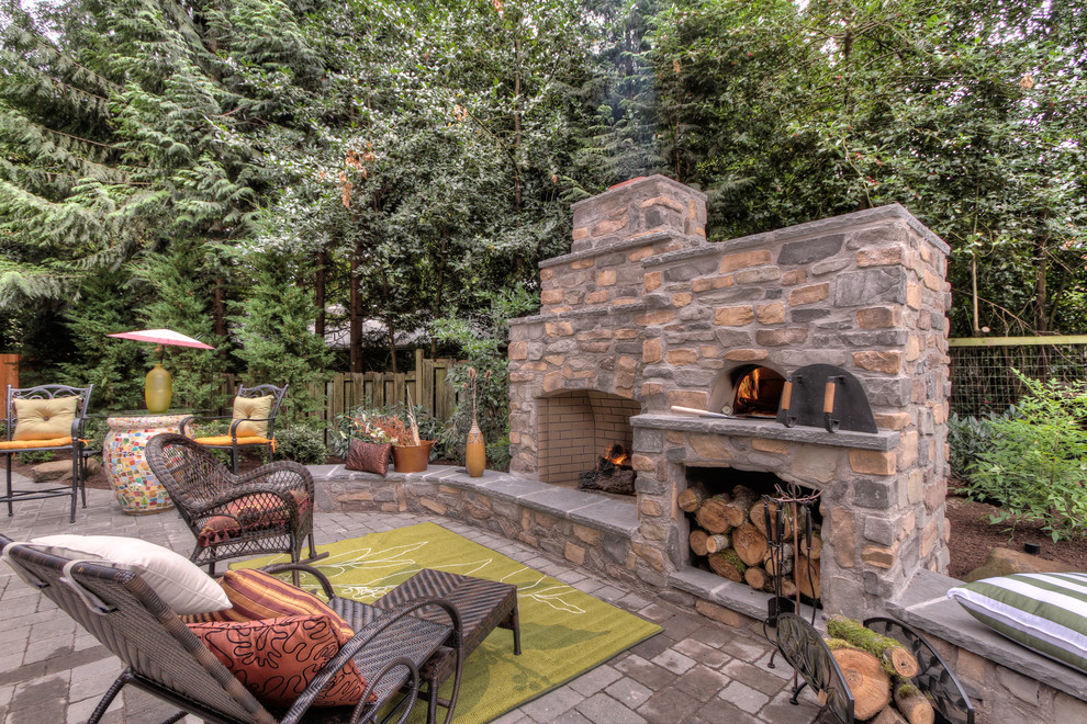 Outdoor Pizza Oven Fireplace Spaces Traditional with Chaise Lounge Decorative Pillows